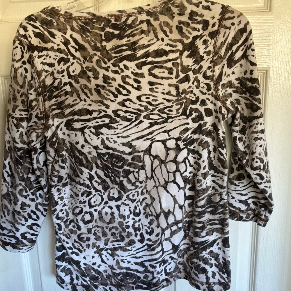 CHICO’S…top - Picture 4 of 6